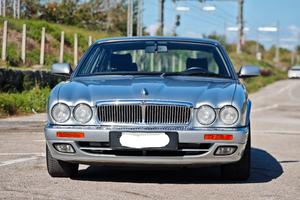 Jaguar XJ6 sovereign