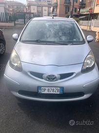Toyota Aygo grigio metallizzato 2008