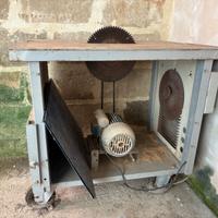 Sega circolare, cesoia, banco