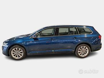 VOLKSWAGEN PASSAT VARIANT 2.0 TDI SCR EVO 110kW Bu