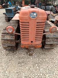 Trattore cingolato OM 50 c