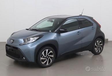 Toyota Aygo X benzina
