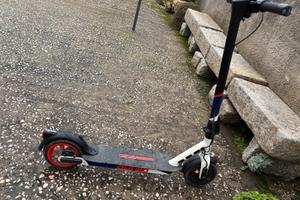 Monopattino elettrico aprilia