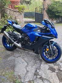 Yamaha YZF  R1  2023 