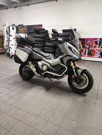 Honda X-ADV 750 Travel