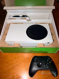 Xbox  Series S, Controller originale nero e Accoun