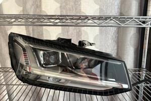 Faro led Audi Q2  81A941034B
