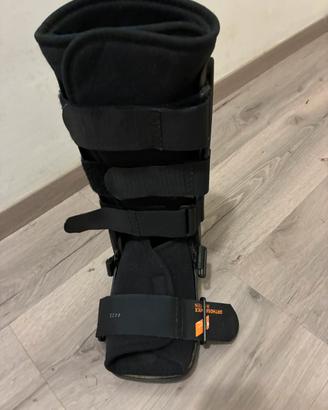 Tutore a stivaletto rigido Orthoservice Ag