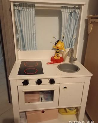Cucina per bambini in legno 