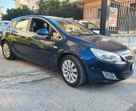 Opel Astra cdti berlina gancio di traino omologato