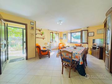 CASA INDIPENDENTE A PIETRASTORNINA