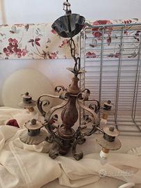 lampadario antico legno e ottone 