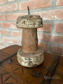 Antico porta candele in legno