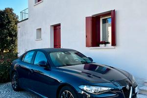 2016 Alfa Romeo Giulia 150 cv cambio zf 8 rapporti