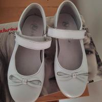 Ballerine bianche da bambina n. 28
