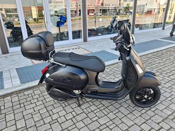 Vespa GTS 300 SUPER 2019