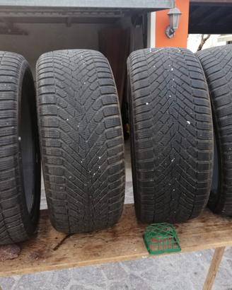 Pneumatici invernali Pirelli 235/40 R20