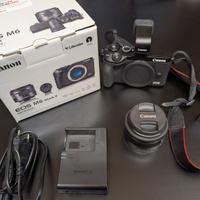 Canon EOS M6 Mark II + Obiettivo 15-45mm + Mirino