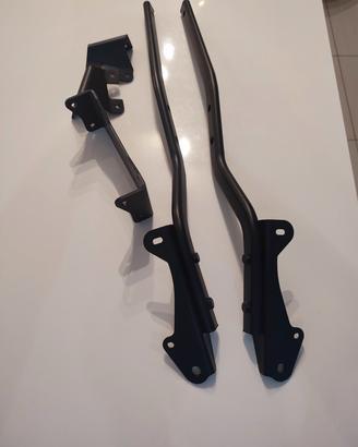 staffe GIVI per bauletto Yamaha mt09 24/26
