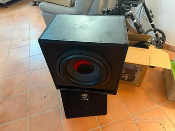 Subwoofer auto