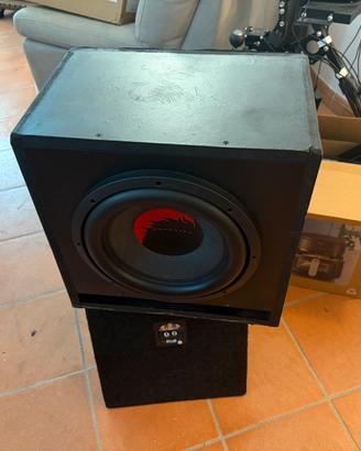 Subwoofer auto