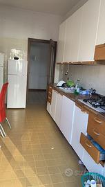 Camera singola in zona policlinico (Bari)