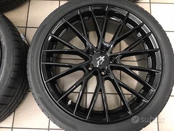 Cerchi in lega 20 per Maserati ghibli con gomme