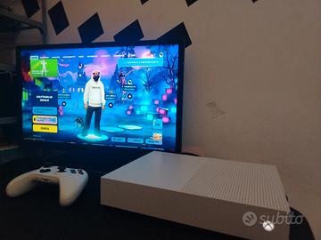 Xbox one s +controller +cavi + batterie+