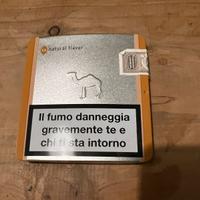 Scatola Camel di metallo in edizione limitata.
