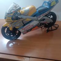 modellino moto Honda HRC 500 valentino rossi 