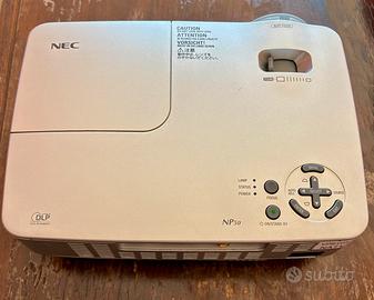 Videoproiettore vintage NEC NP50