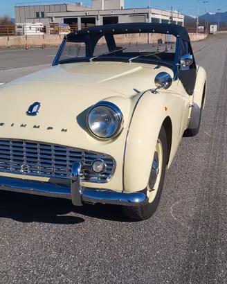 TRIUMPH TR3a