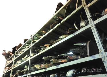 FARI ANTERIORI USATI MULTIMARCHE