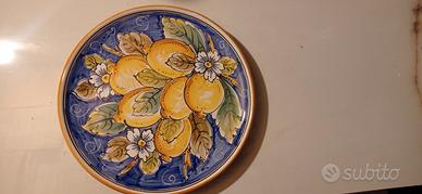 piatto decorato a mano 