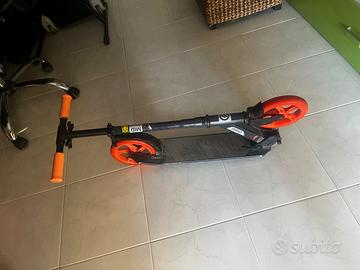 monopattino a spinta oxelo
