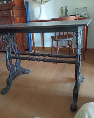 Tavolino d’epoca in rovere