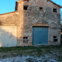 Accessorio agricolo con terreno 300 mq ca