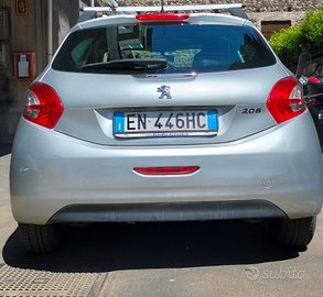 Peugeot 208 benzina 1.2 82 cv 5 porte