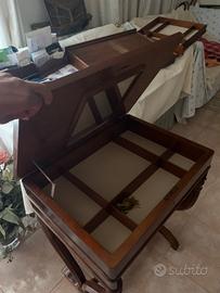 Scrivania  ribaltabile del 1980