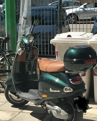 Vespa et4 125