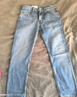 Jeans Levis 502 taper uomo Nuovi Con etichetta 32W