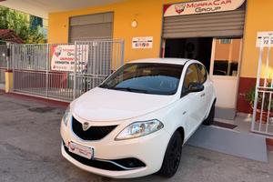 Lancia Ypsilon 1.2 69 CV 5 porte Silver