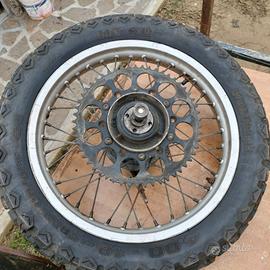 Ruote complete honda 250 del 82/83