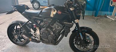 Honda CB1000R Neo sport cafè (2019)-accessiorata e