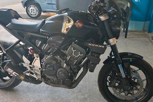 Honda CB1000R Neo sport cafè (2019)-accessiorata e