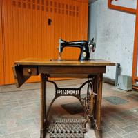 Macchina da cucire Singer anni '20