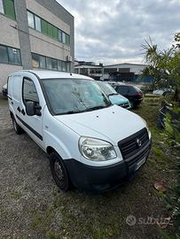 Fust doblo cargo natursl power metano