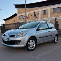 Renault clio 1.2 75cv