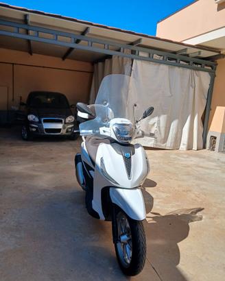 Piaggio Beverly 300