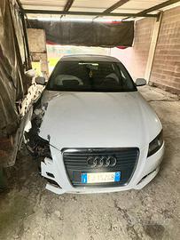 Audi A3 2010 incidentata